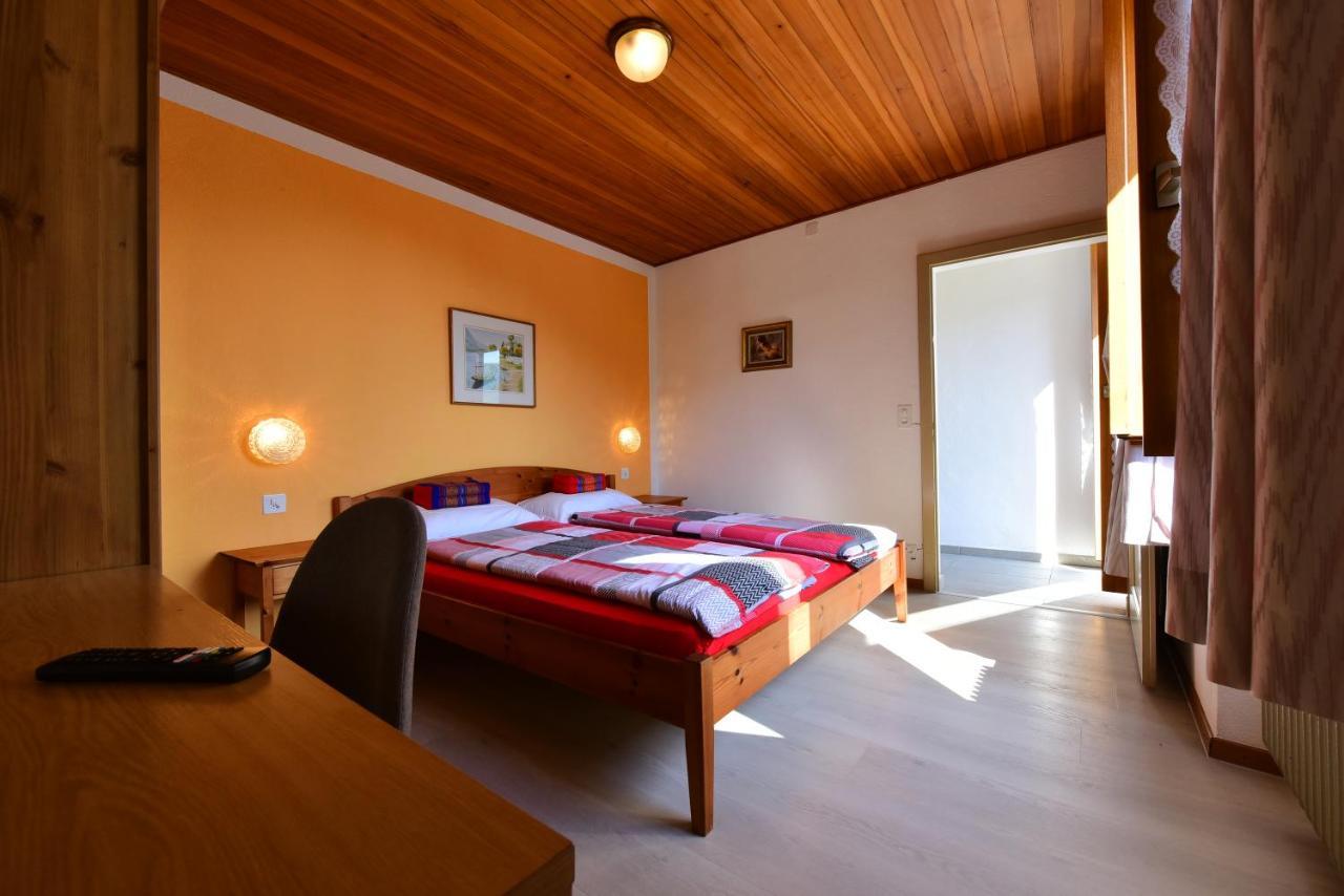 Hotel Pensione Serena Purasca Esterno foto