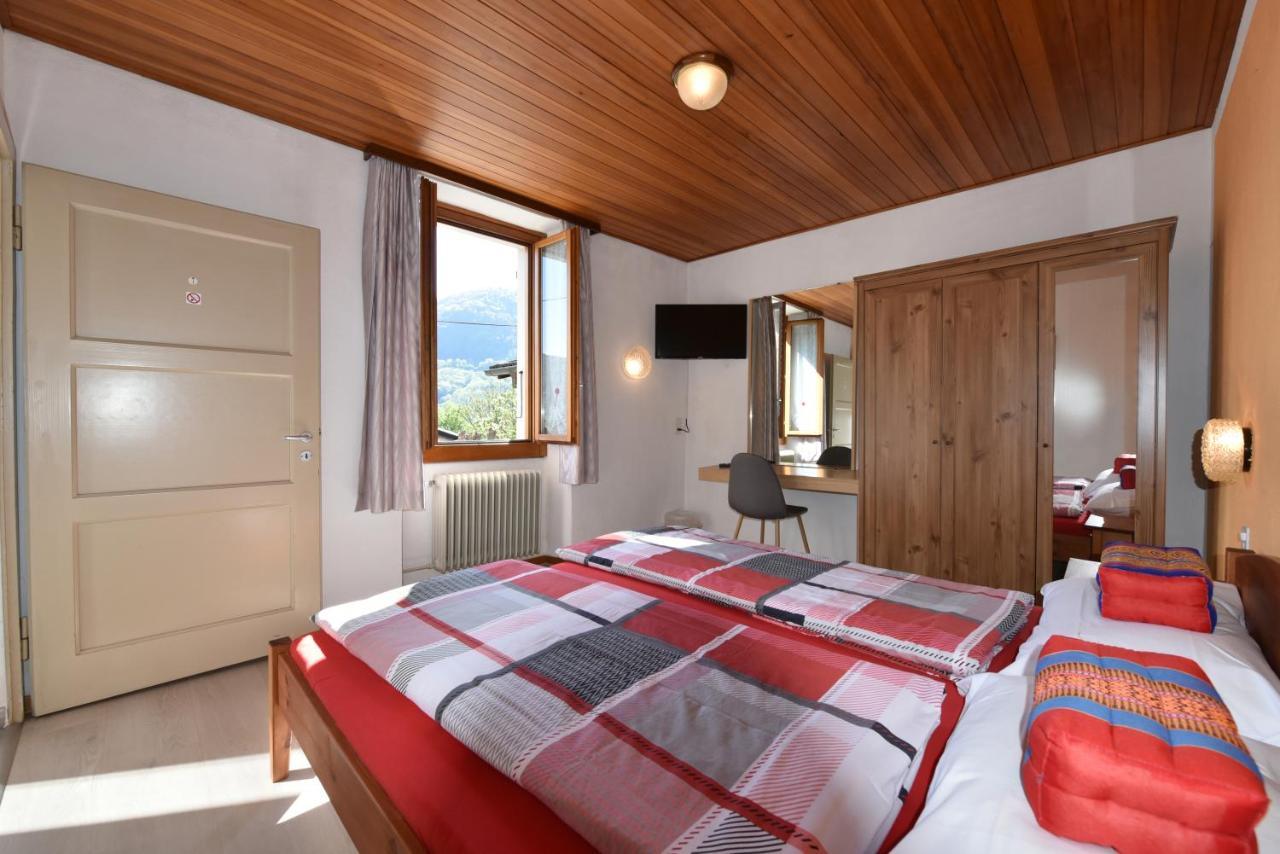 Hotel Pensione Serena Purasca Esterno foto