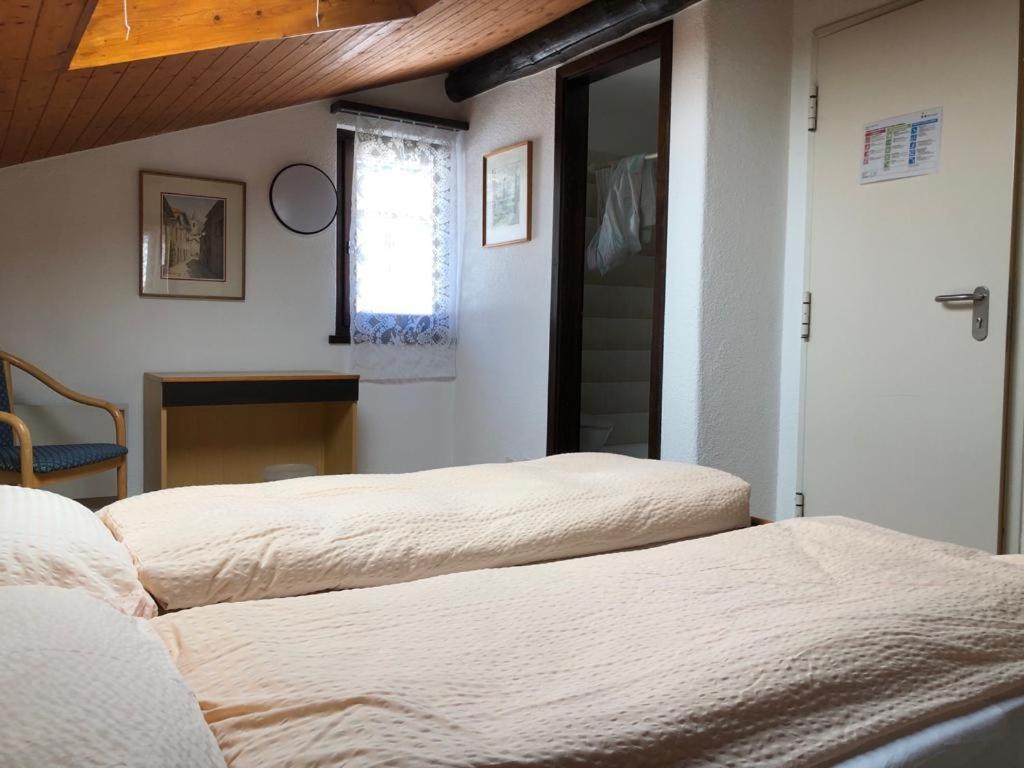 Hotel Pensione Serena Purasca Esterno foto